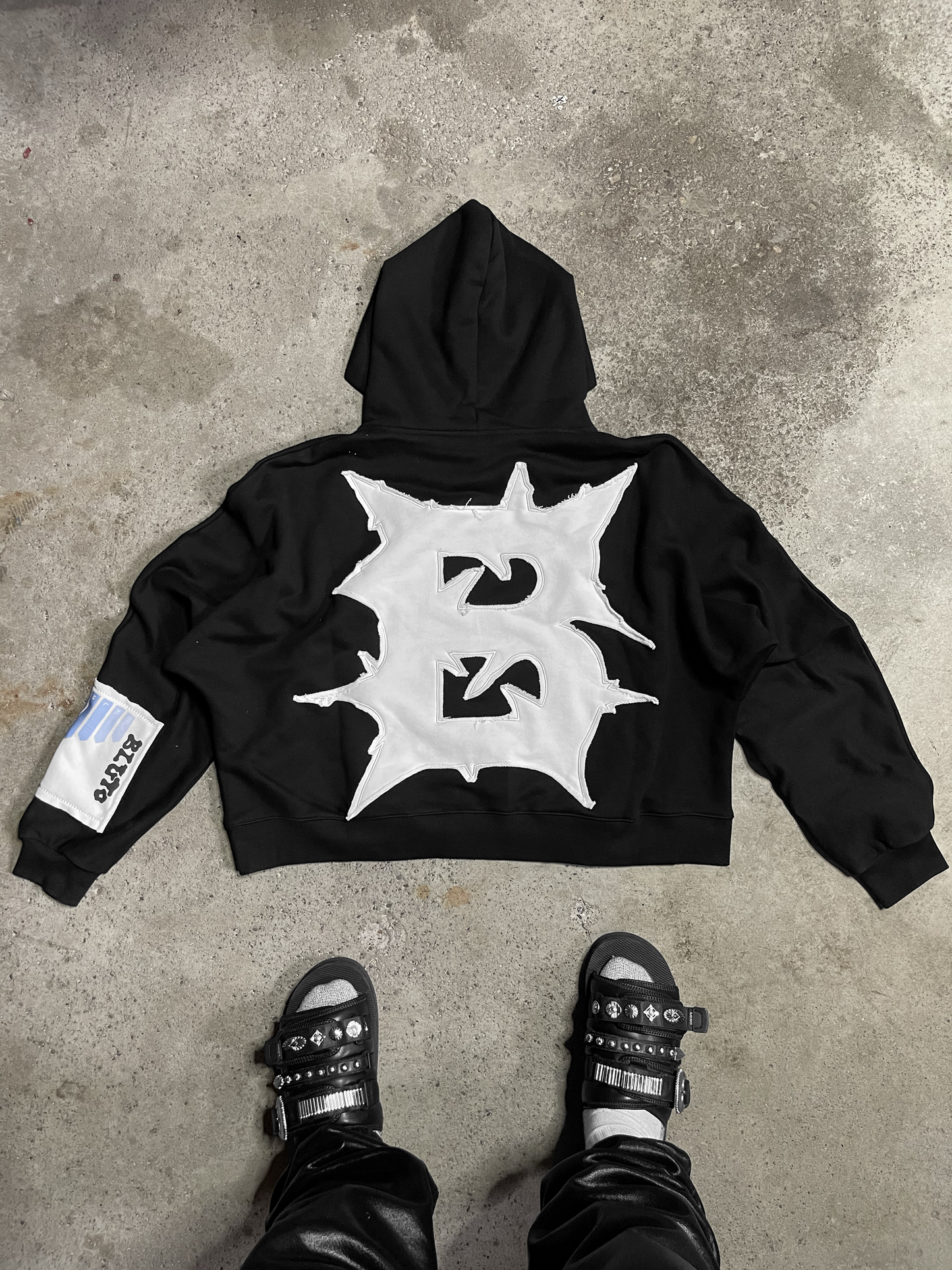 GRADIENT SCALE BLUTO HOODIE